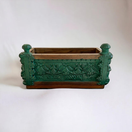 Recliamed Wood Vintage Wall Hanging Shlef