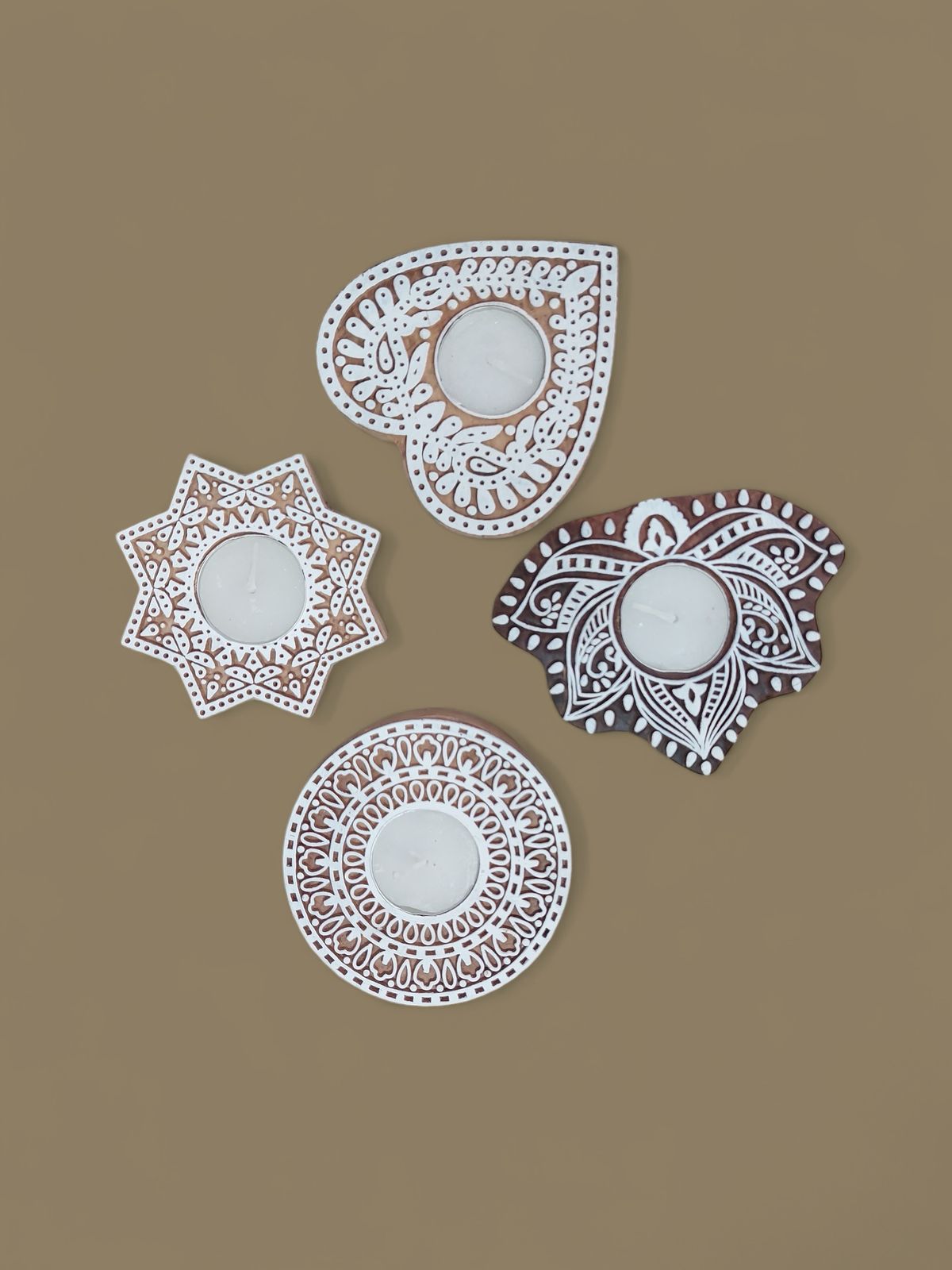 wooden carved block design t-light candle holder set