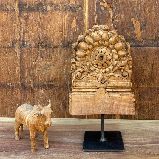 Vintage Hand-Carved Wooden Table Décor Bracket | Antique Accent Piece